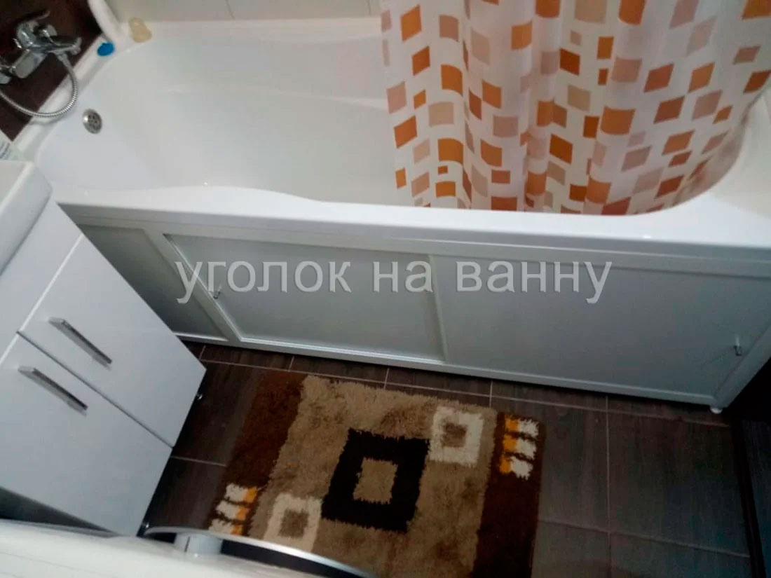 Примеры экранов под ванну.